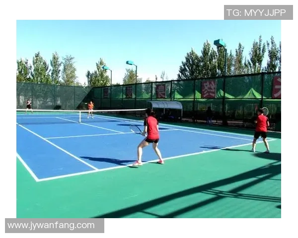 武汉网球队与南京网球队赛后复盘速度对比分析及战术探讨 武汉网球队与南京网球队赛后复盘速度对比分析及战术探讨